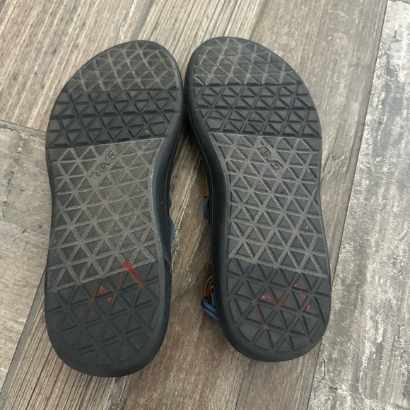 Teva Voya Infinity sandals Women’s size 7 - Picture 8 of 9